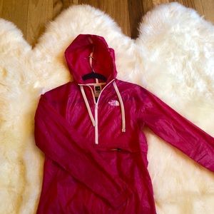 The North Face Pullover raincoat/windbreaker